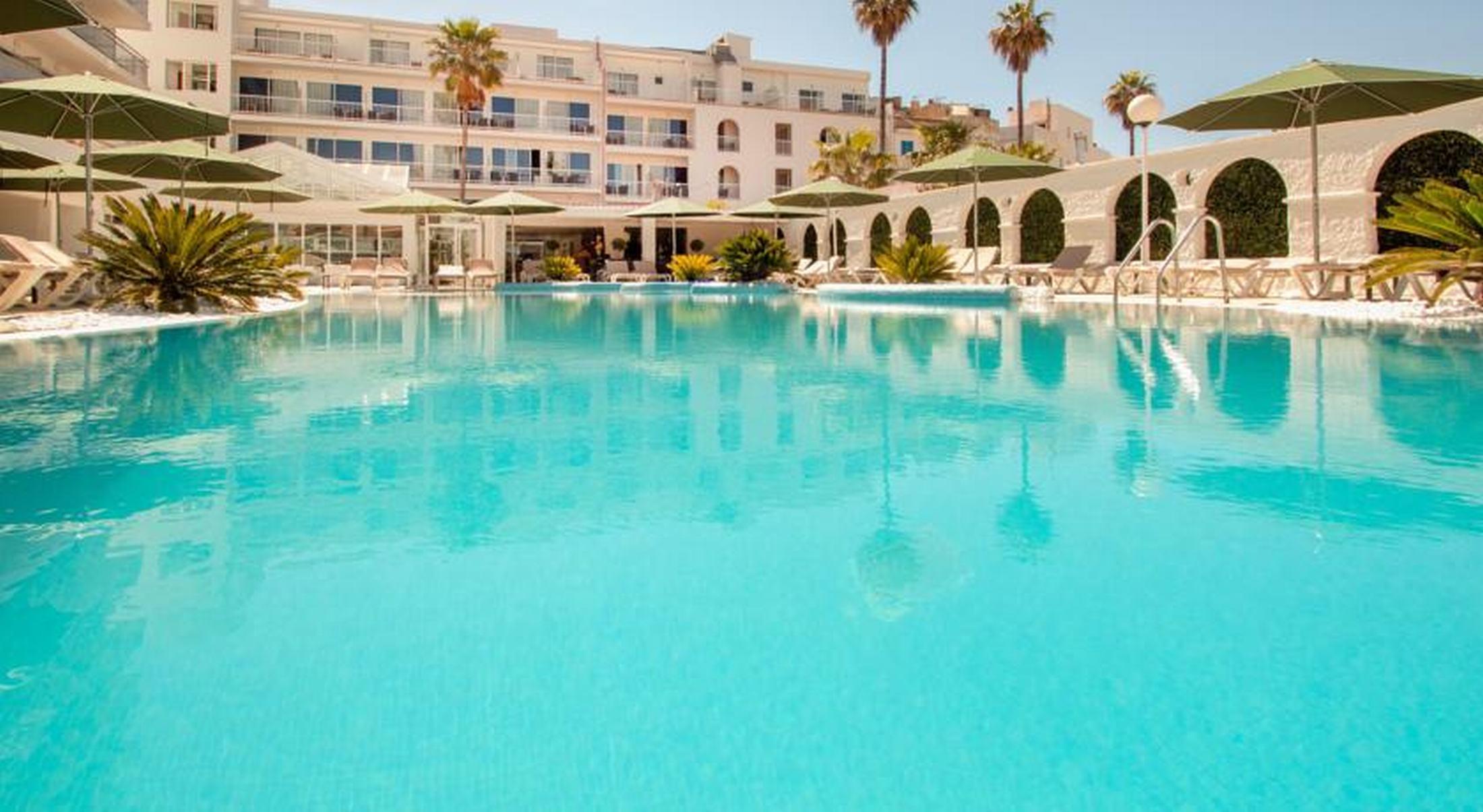 Отель Catalonia Del Mar - Adults Only Кала Бона Экстерьер фото