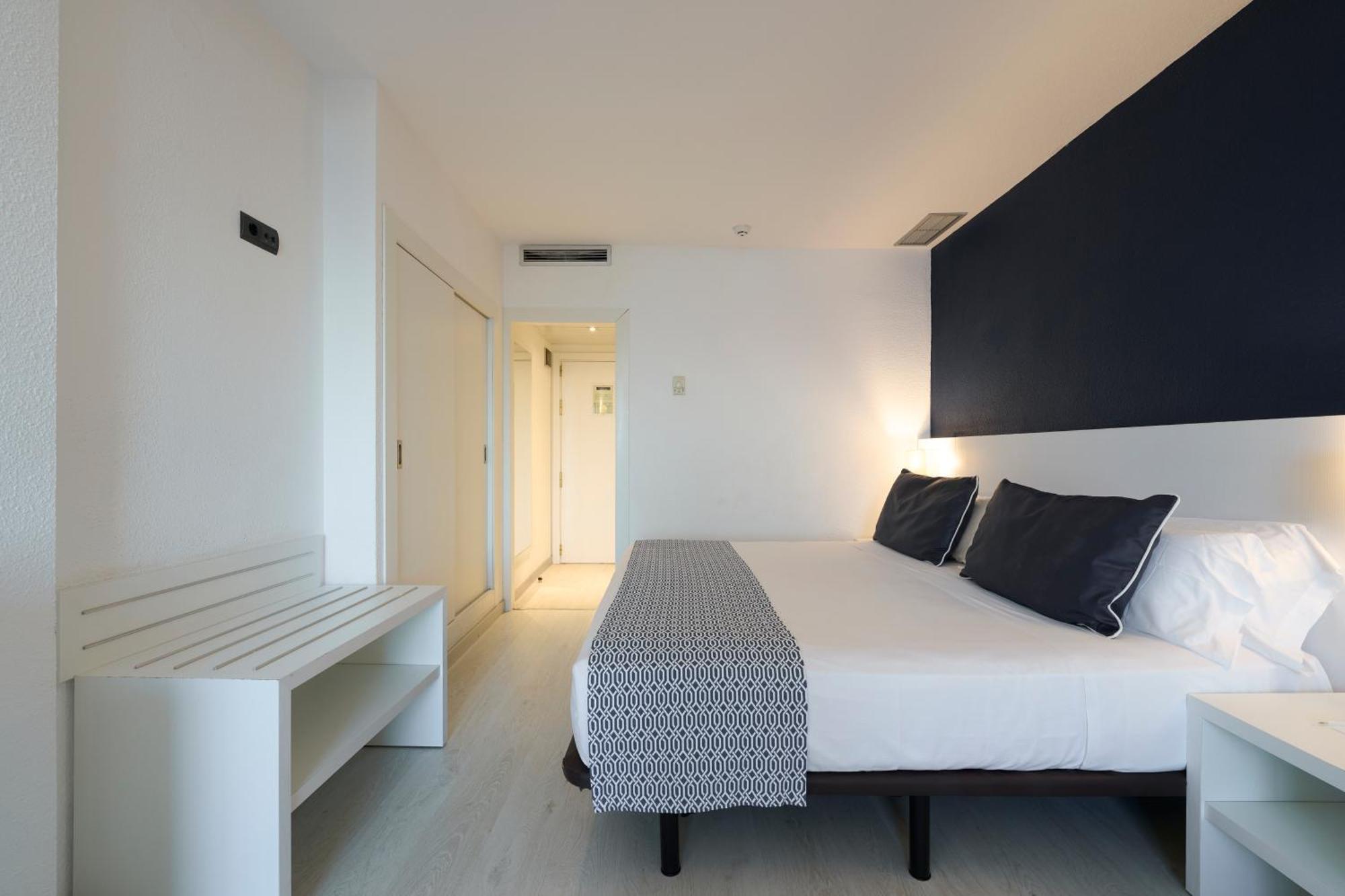 Отель Catalonia Del Mar - Adults Only Кала Бона Номер фото